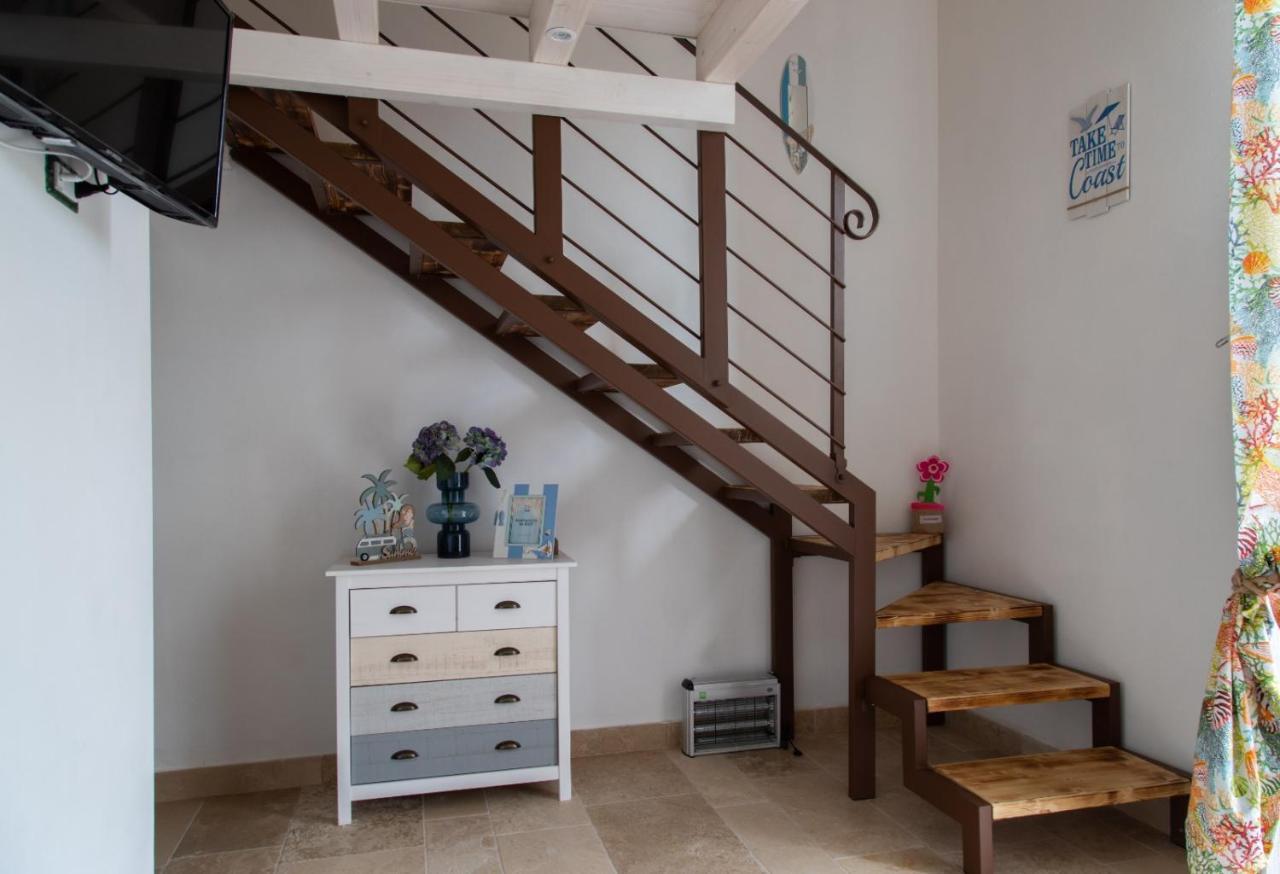 Il Casale Di Punta Prosciutto Bed and Breakfast Εξωτερικό φωτογραφία