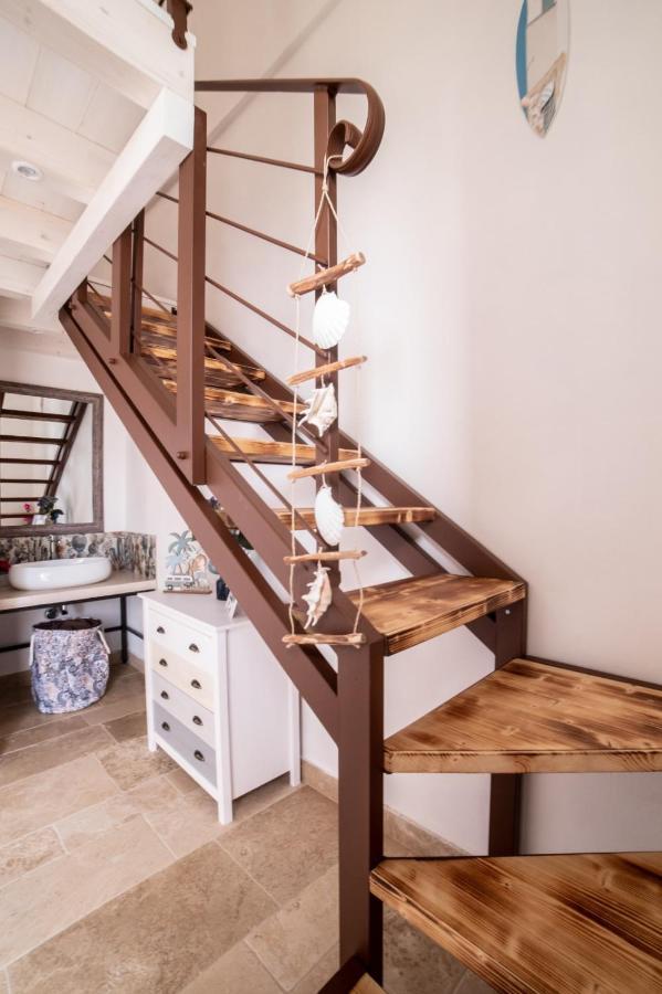 Il Casale Di Punta Prosciutto Bed and Breakfast Εξωτερικό φωτογραφία